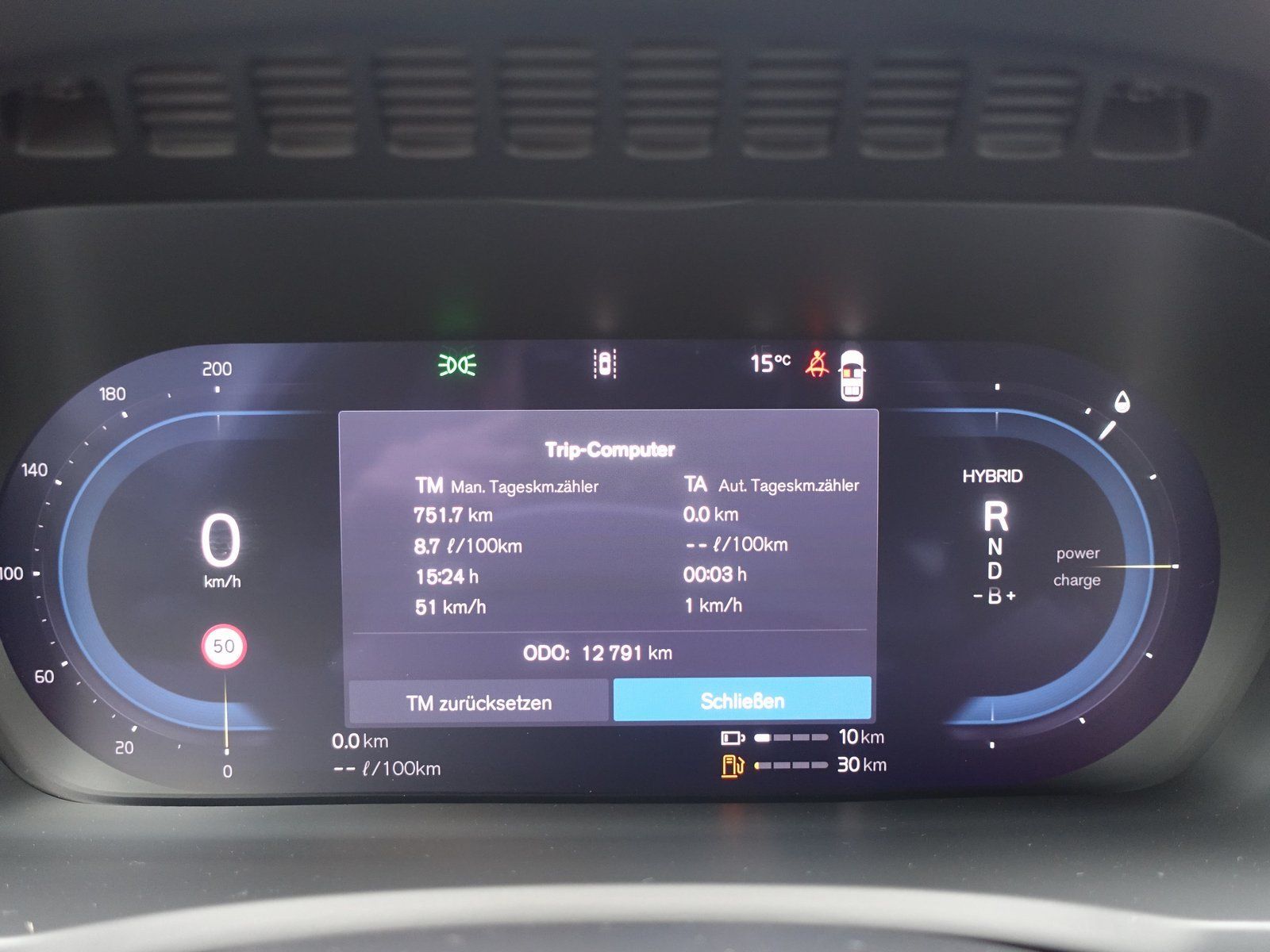 Volvo XC90 Plus Dark T8 AWD Plug-inHybrid/AHK/360°/H&K