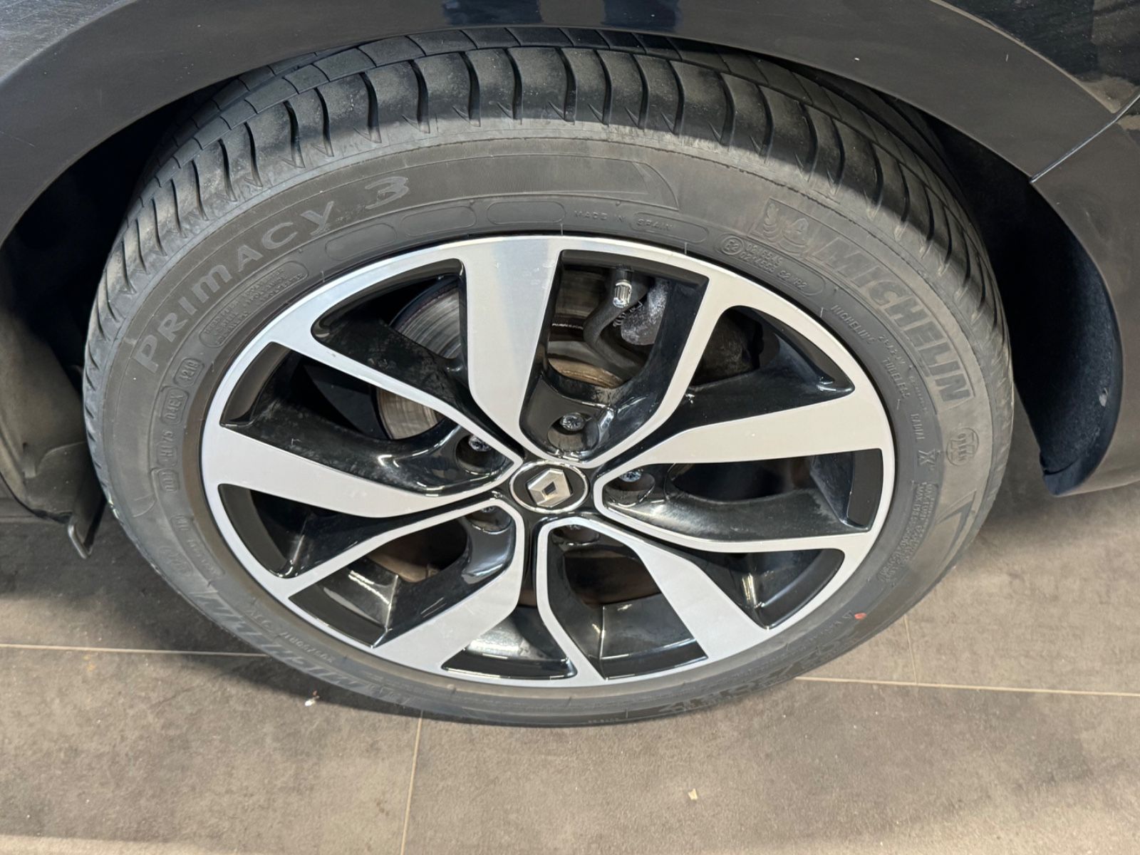 Renault Megane IV Grandtour BOSE-Edition - Samsaru's Car Outlet