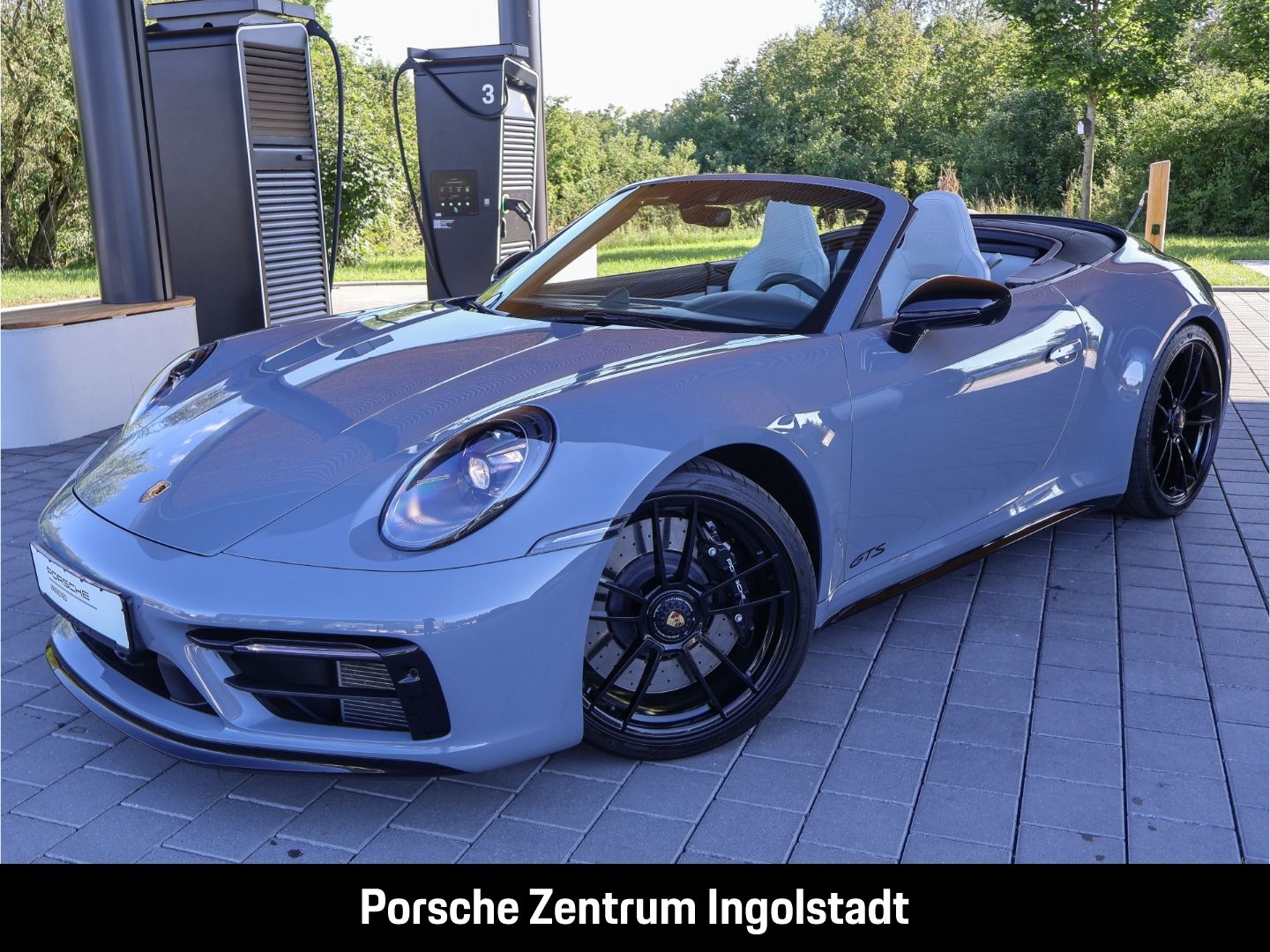 Porsche 992 911 Carrera 4 GTS Cabriolet BOSE Matrix-LED 