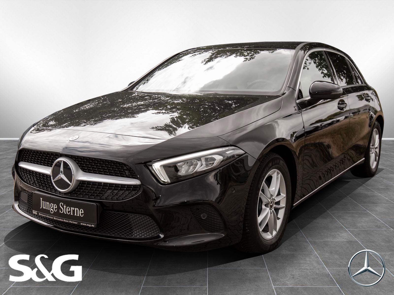 Mercedes-Benz A 180 Edition 19 - Samsaru's Car Outlet