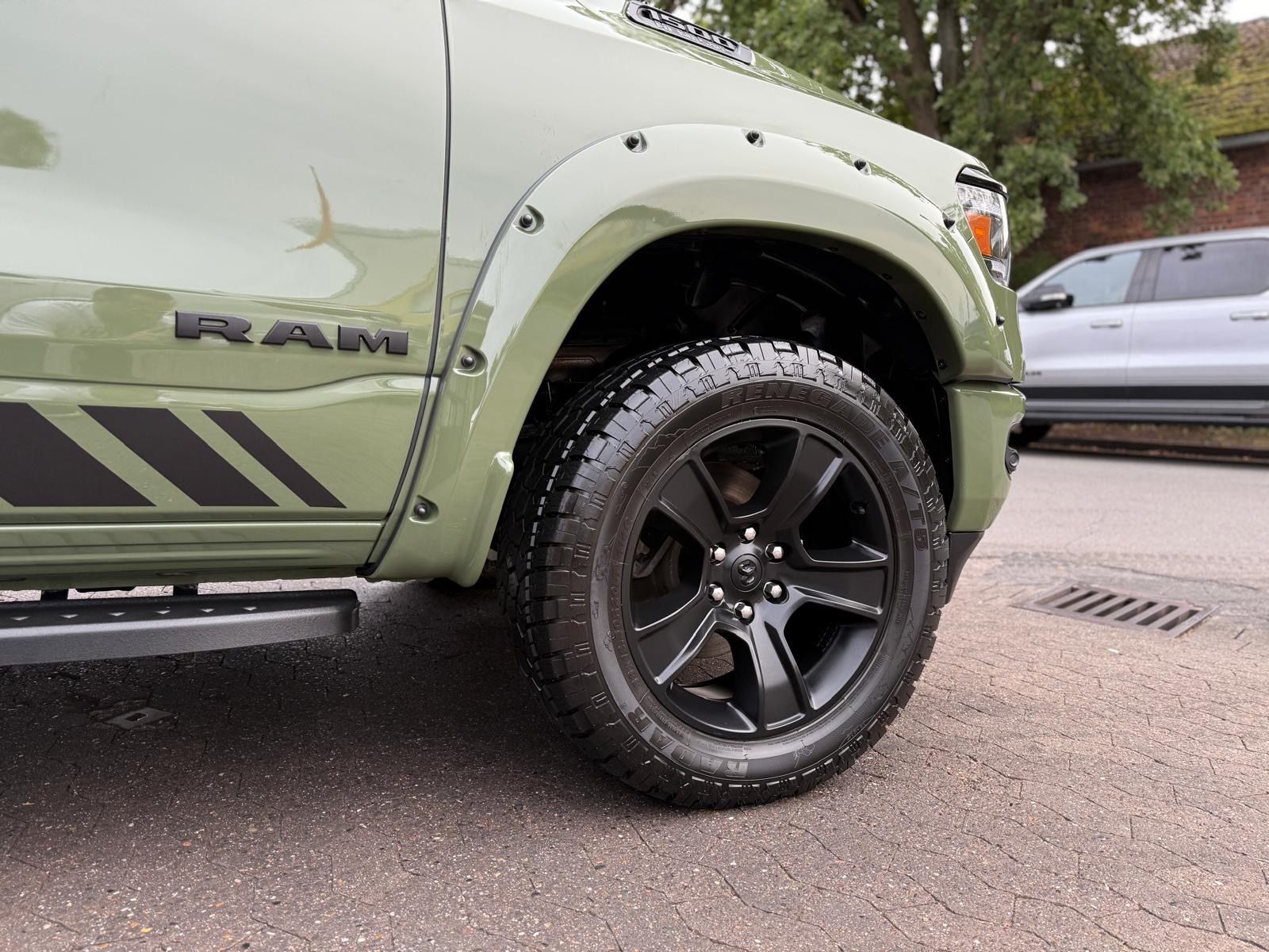 Dodge LPG*LIFT*LARAMIE*BÜGEL*OFFROAD*NAVI*AHK*4X4*LED