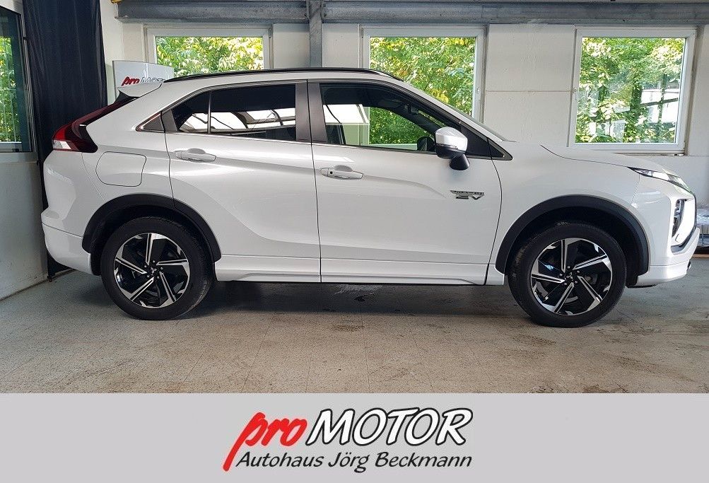 Mitsubishi Eclipse Cross 2.4 PLUG-IN HYBRID 4WD TOP mit AHK