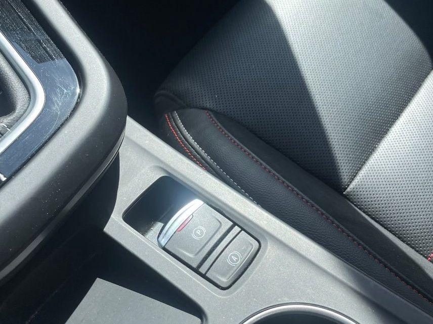 Renault Arkana TCe Mild Hybrid R.S. Line - Samsaru's Car Outlet