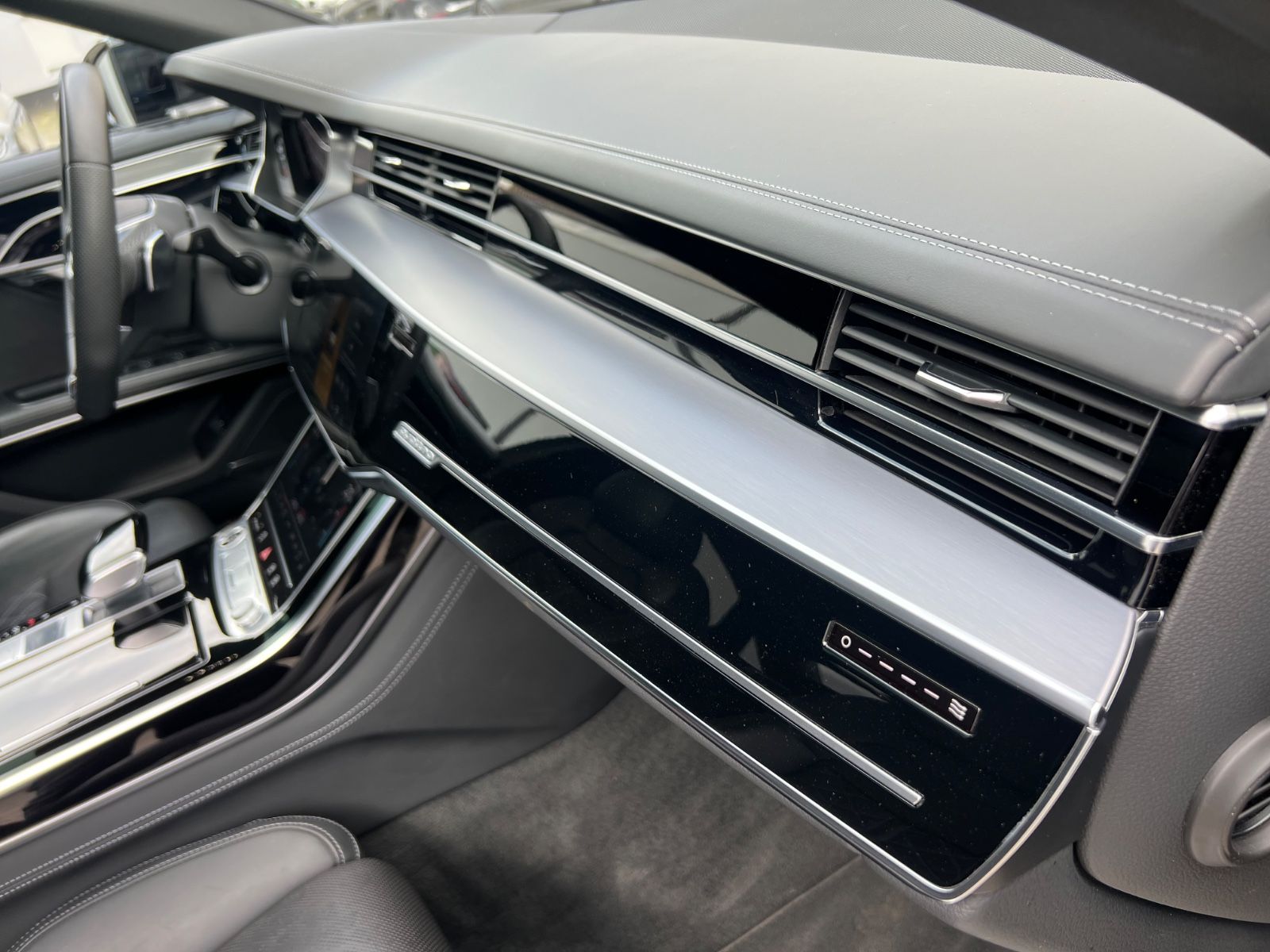 Audi A8 60 TFSI e quattro S line,Matrix,Pano.HUD. TV