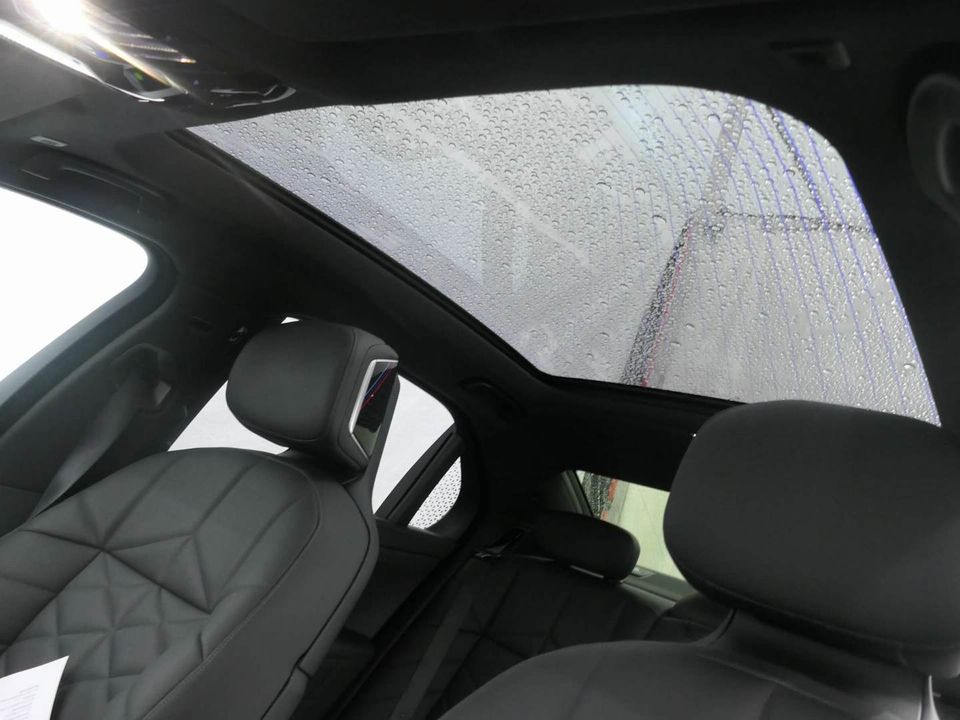 BMW 740d xDrive M Sportpaket Standhzg SkyLounge 21