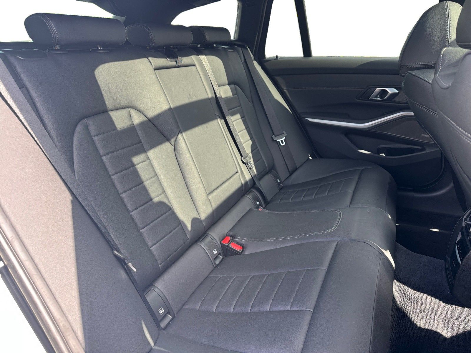 BMW 320d xDrive M Sport - Samsaru's Car Outlet