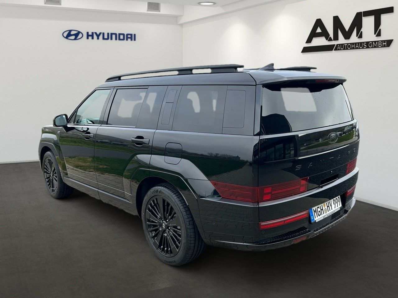 Hyundai SANTA FE 1.6 T-GDI HEV 4WD Blackline - Samsaru's Car Outlet