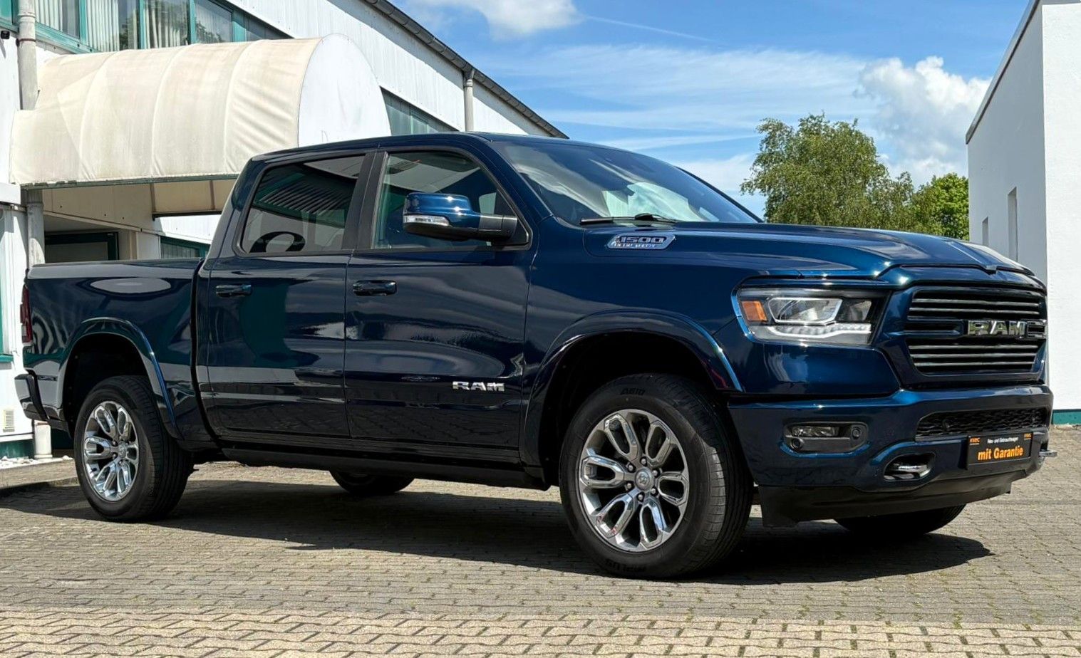 Dodge RAM 1500 4x4 Laramie 5.7l Crew Memory,Pano,Sound