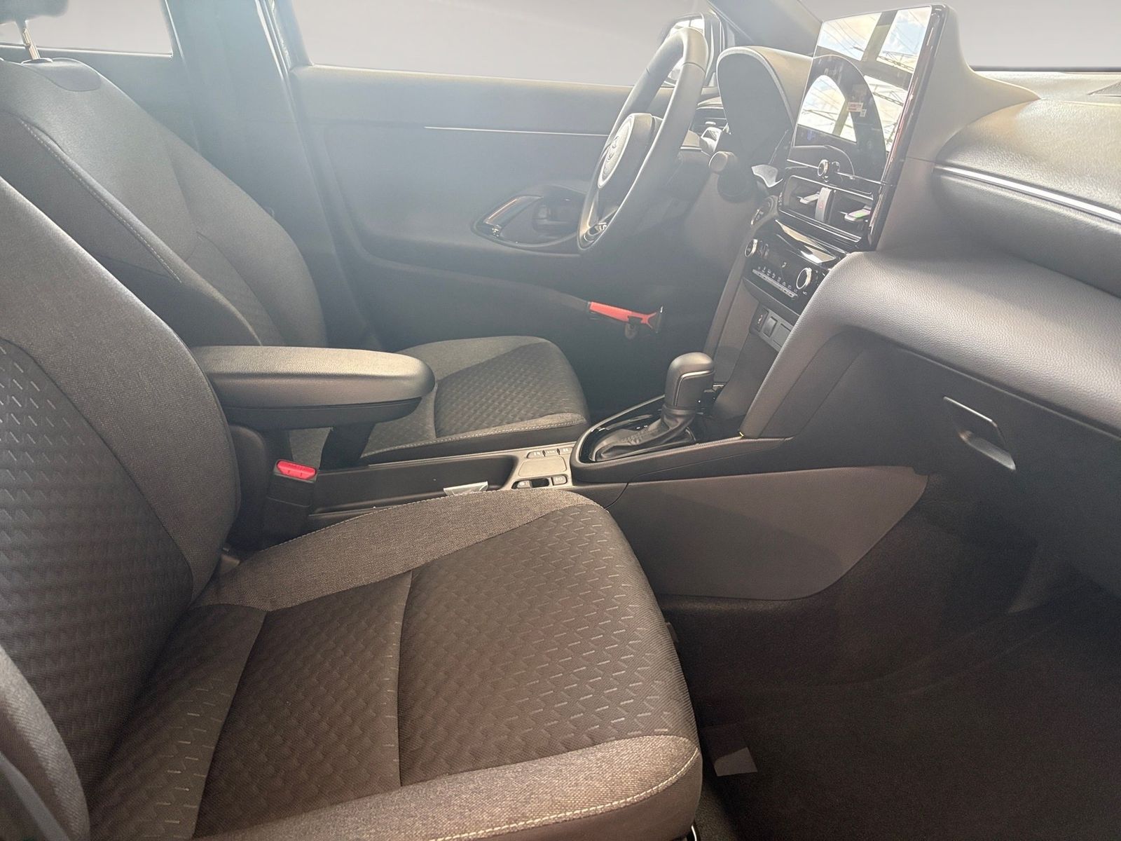 Toyota Yaris Cross 1.5 Teamplayer Winter+Safety ACC+LED