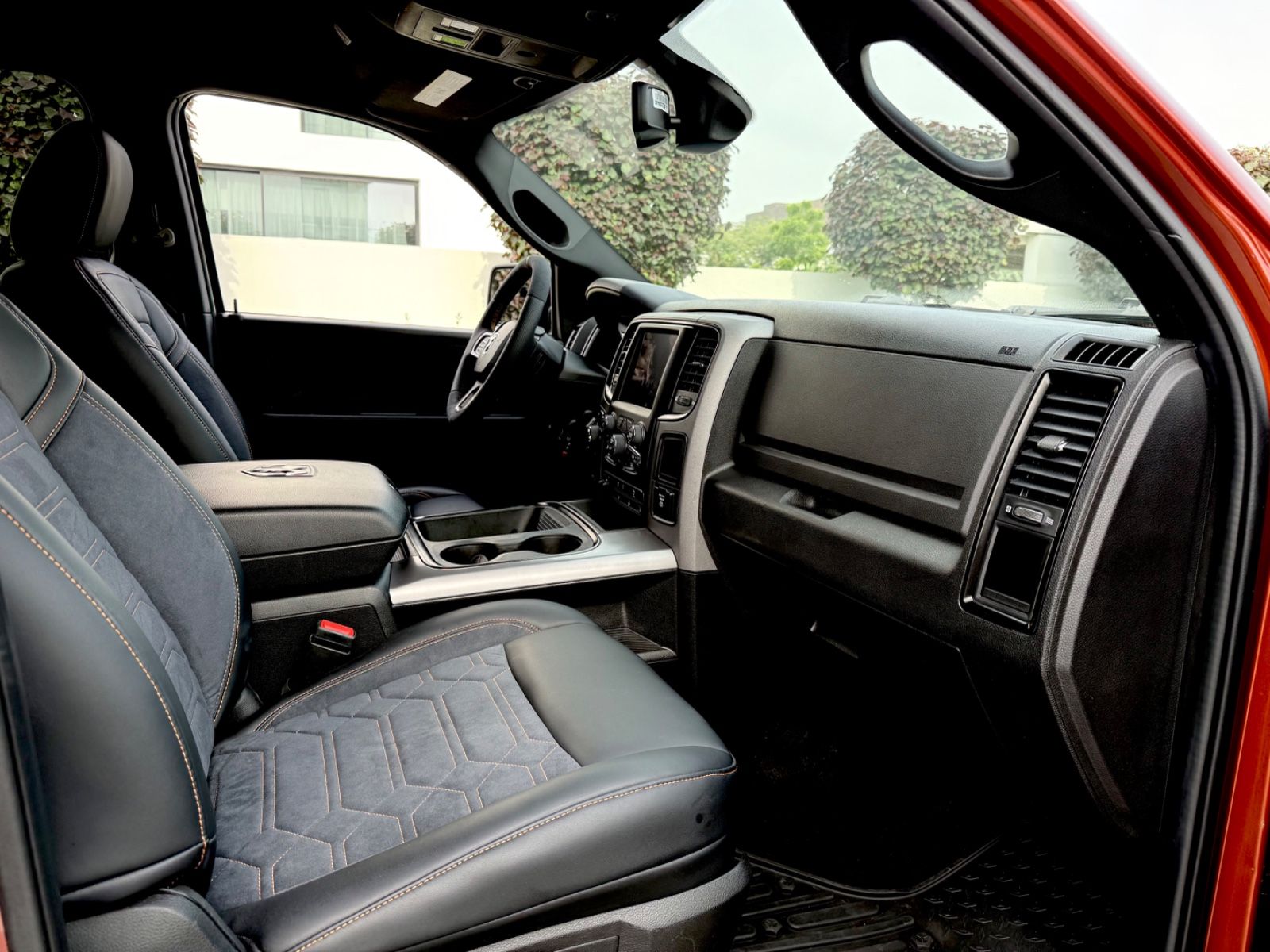 Dodge LPG*V8*4X4*SPORT*AHK*ROLLBAR*OFFROAD*LIFT*GARANT
