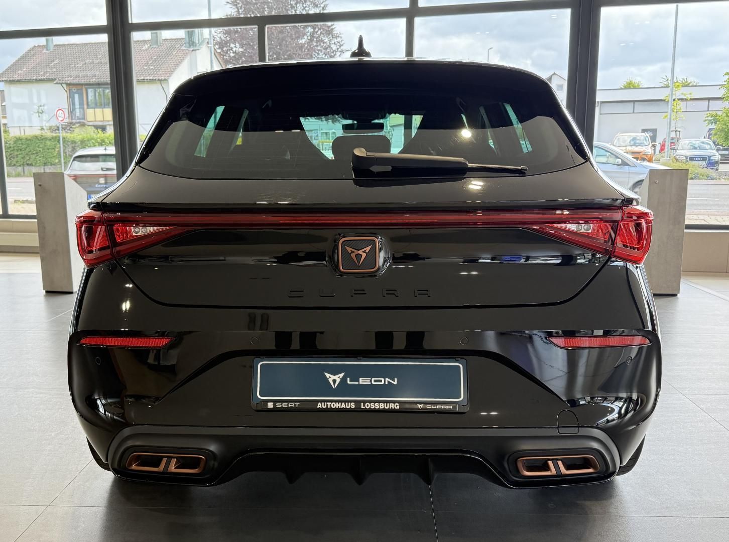 Cupra Leon VZ 1.4 e-Hybrid - Samsaru's Car Outlet