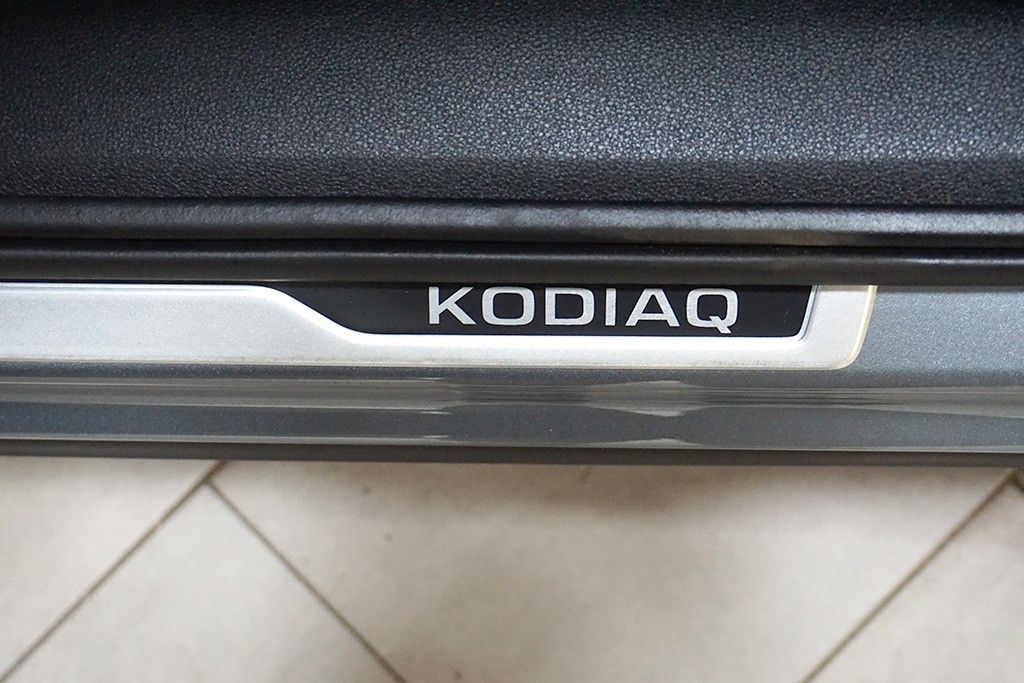 Skoda Kodiaq 2.0TDI DSG Ambition 4x4 7-Sitzer AHK StHz