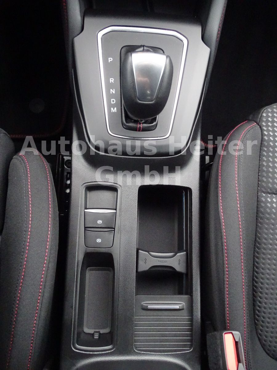 Ford Focus Aut. Turnier ST-Line X / AHK+SYNC4+B&O+ACC