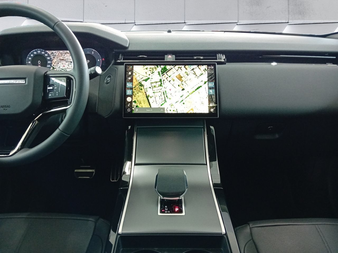 Range Rover Velar 2.0D I4 150kW Dynamic SE 4WD - Samsaru's Car Outlet