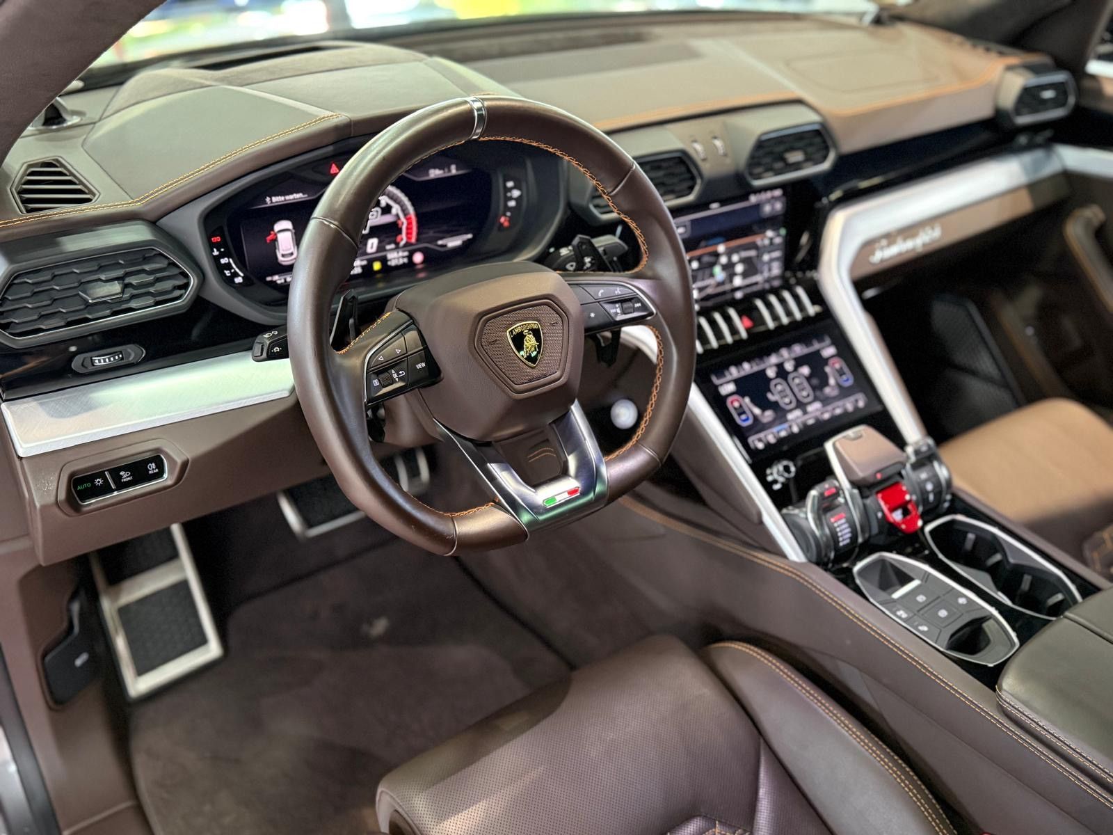Lamborghini Urus B&O+PANO+HUD+ACC+LASER