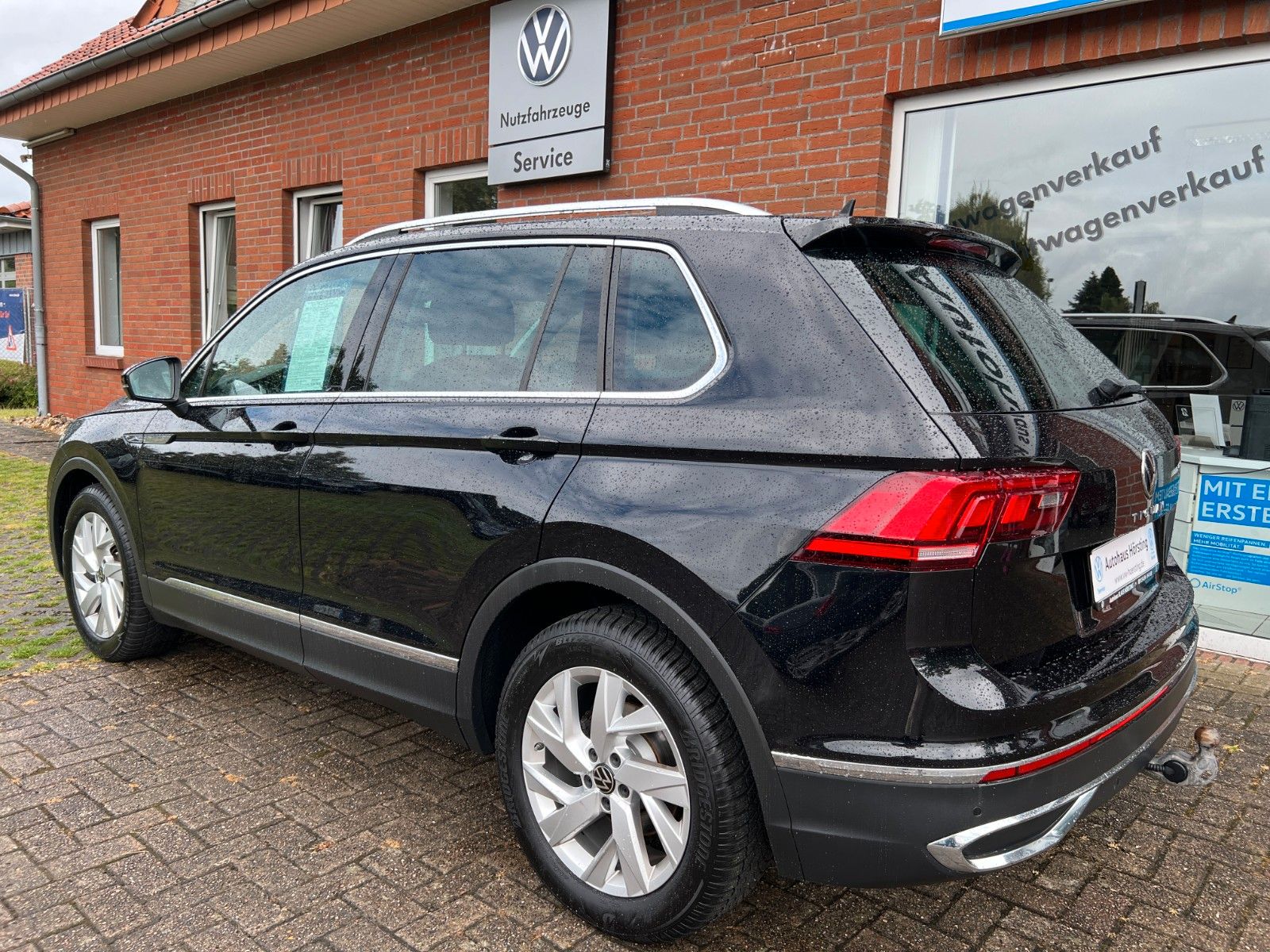 Volkswagen Tiguan Elegance TDi DSG - Samsaru's Car Outlet