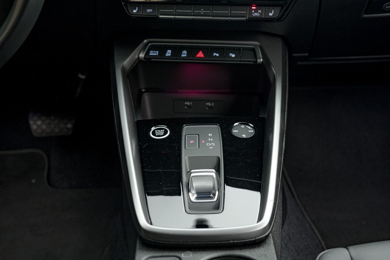 Audi A3 Sportback 30 TDI S-TRO*ADVANCED*ACC*HUD*GJR**