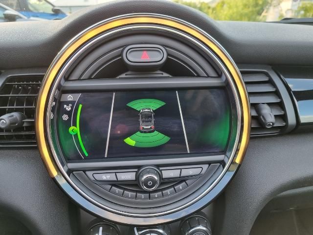 MINI One Cabrio - Samsaru's Car Outlet