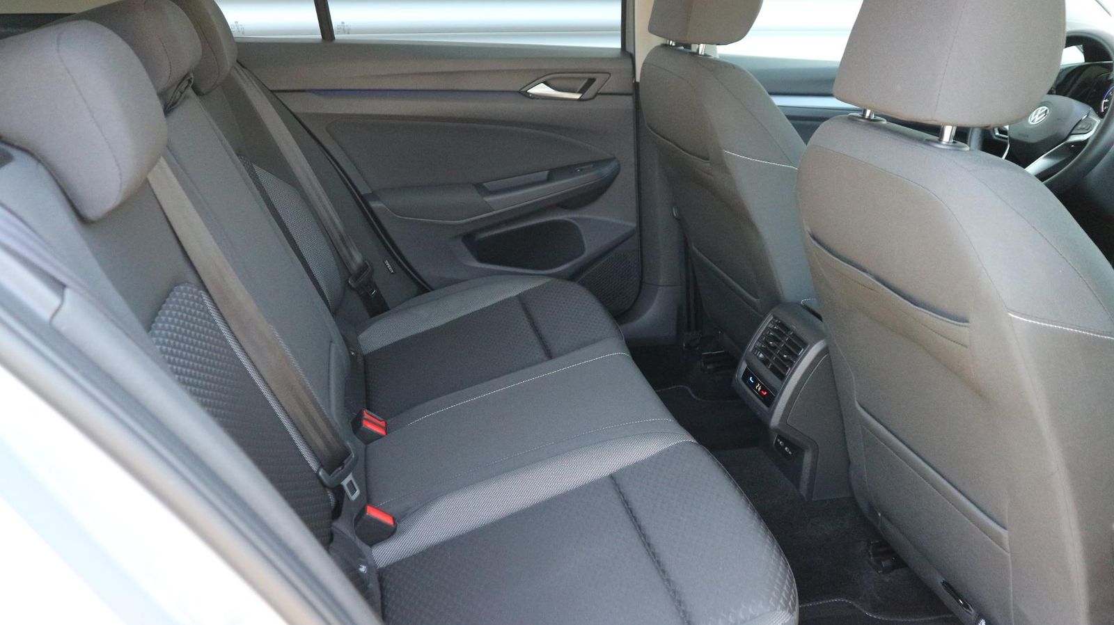 Volkswagen Golf Active - Samsaru's Car Outlet
