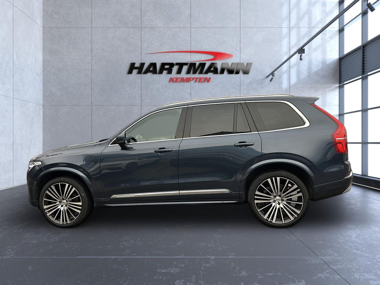 Volvo XC 90 Inscription Expression Recharge Plug-In - Samsaru's Car Outlet