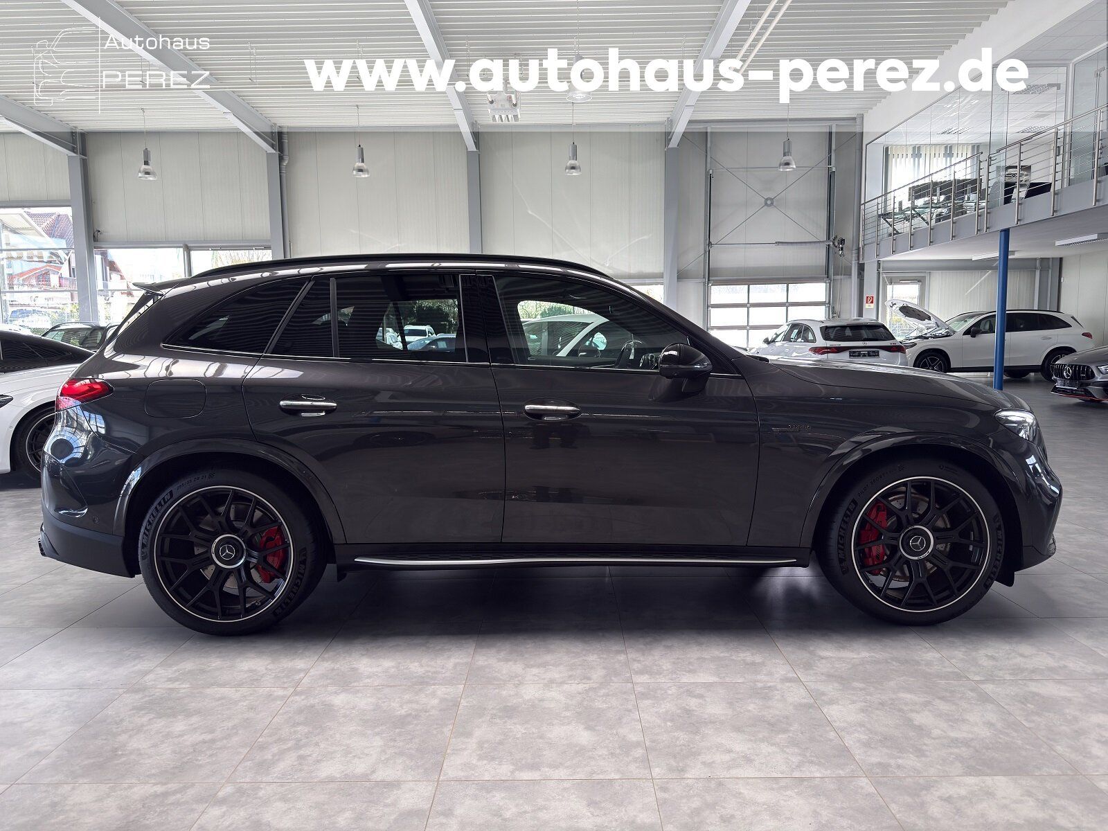Mercedes-Benz GLC 63 AMG S E PERFORM 4M PREMIUM+ AHK- PANORAMA