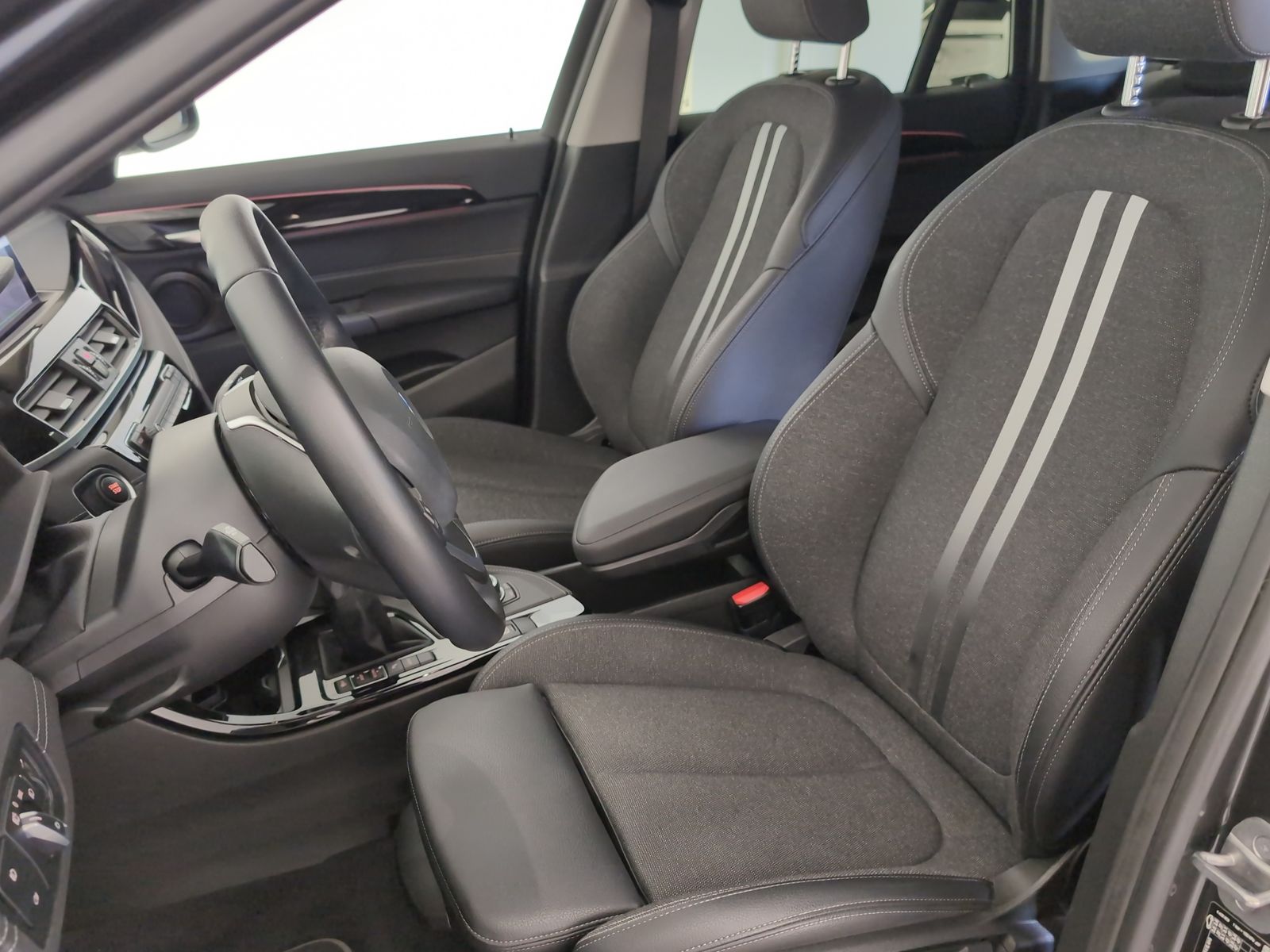 BMW X1 xDrive25e Sport Line - Samsaru's Car Outlet