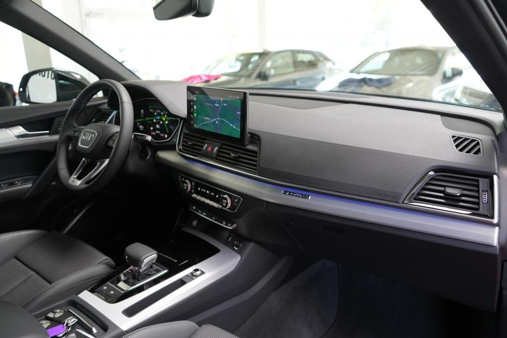 Audi Q5 40 TDI quattro S line - Samsaru's Car Outlet