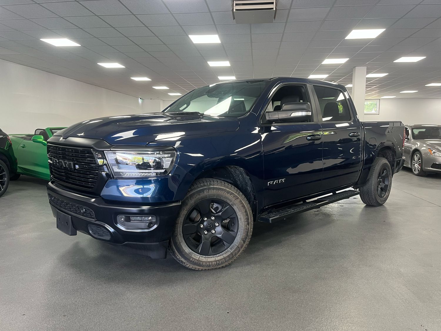 Dodge RAM 5,7l V8 CrewCab/LED/AHK/SHZ/Navi