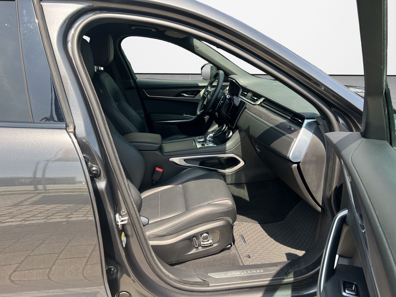 Jaguar F-PACE P400 360°*AWD*SHZ*WiPa*ACC*LED*DAB+