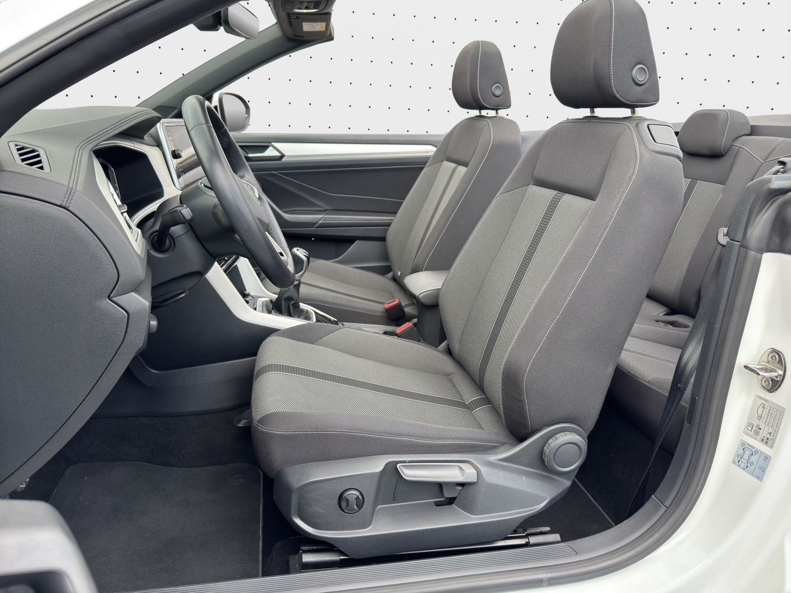 Volkswagen T-Roc Cabriolet Style 1.0 TSI 81kW - Samsaru's Car Outlet