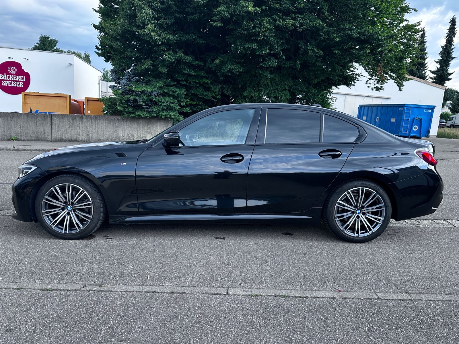 BMW 3 Lim. 320 d M Sport - Samsaru's Car Outlet