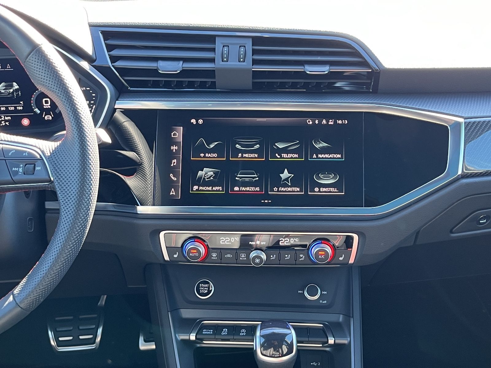 Audi Q3 35 TDI S-LINE+LED+NAVI+PANO