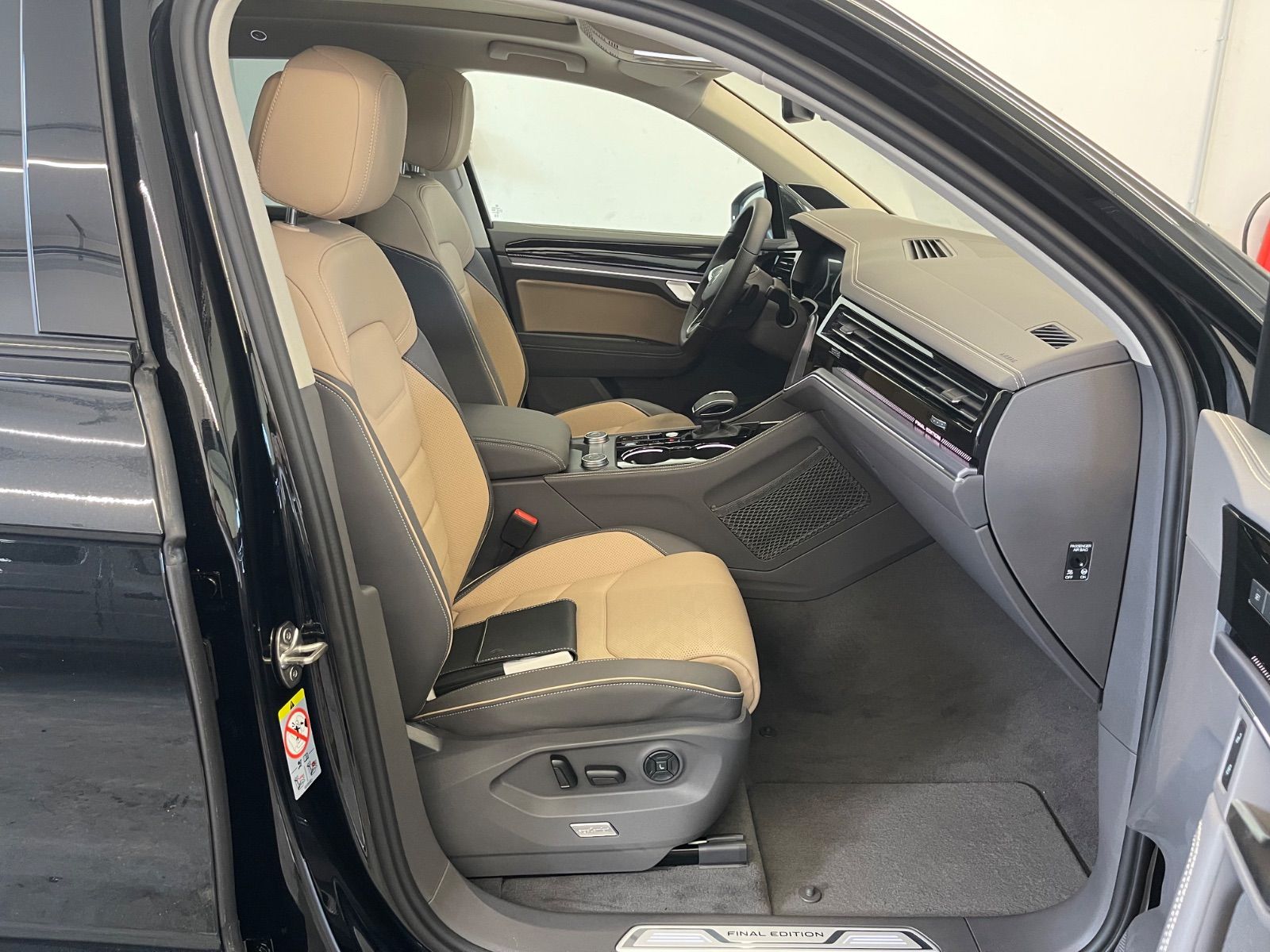 Volkswagen Touareg 3.0 TDI 4Motion R-Line Final Edition