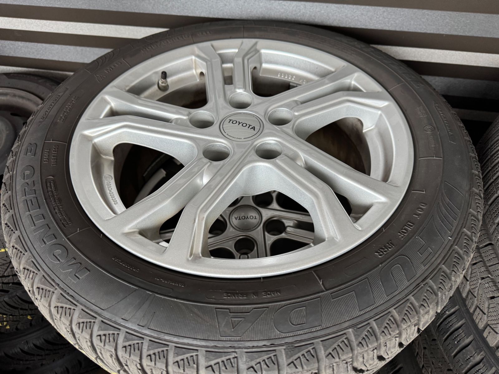 Toyota Corolla Hybr. TÜV Neu/Toyota Garantie/Unfallfrei