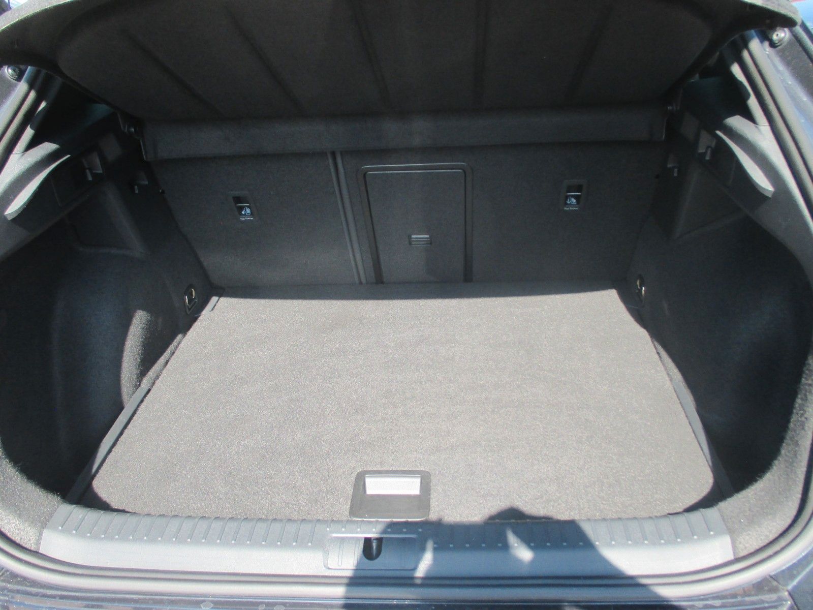 Cupra Formentor 1.5 eTSI DSG Edge - Samsaru's Car Outlet