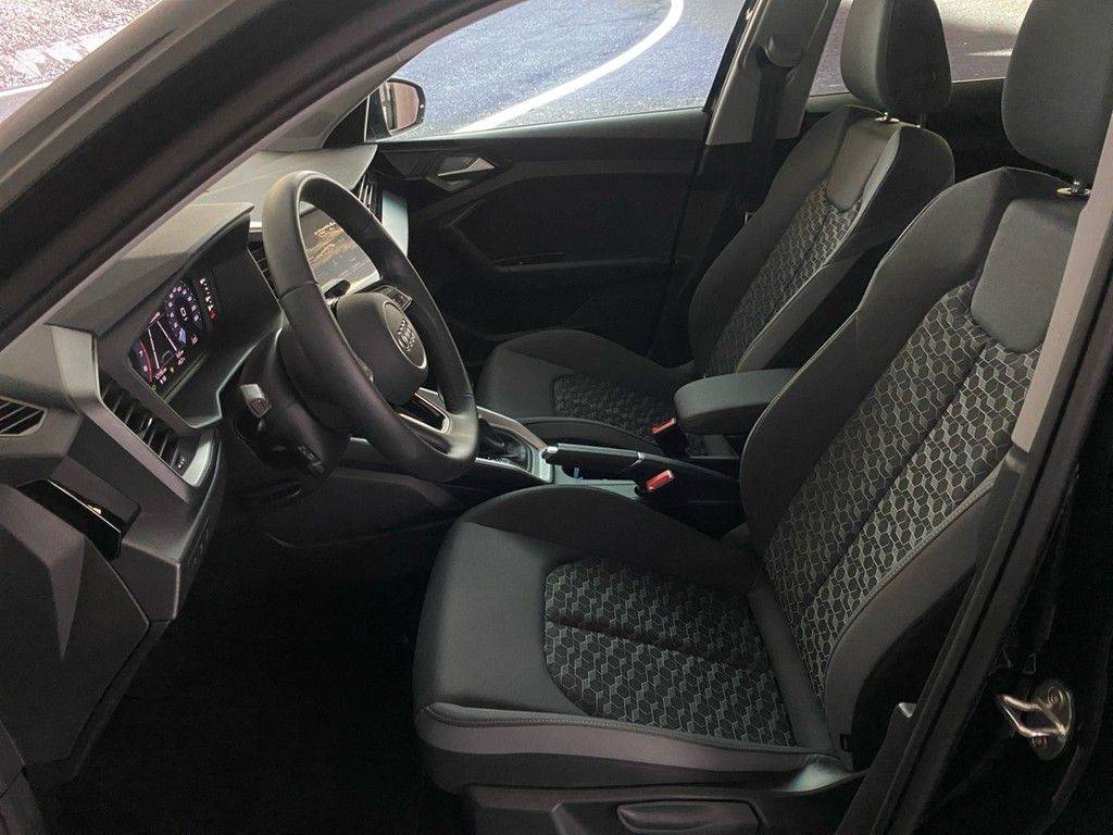 Audi A1 Sportback 30 TFSI advanced LED+CARPLAY+PRIVAC