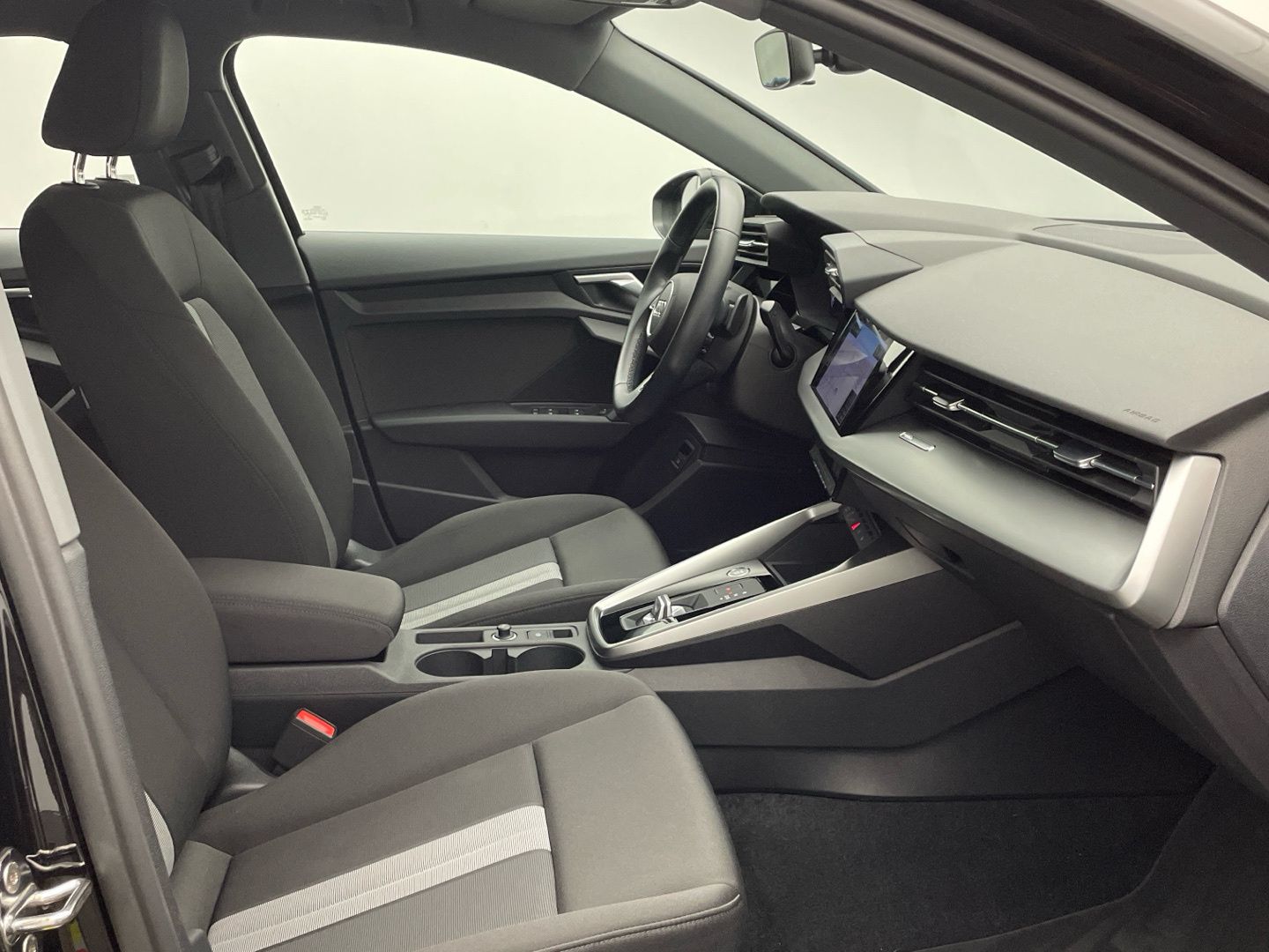 Audi A3 Sportback 40 TFSI e S tronic MMI Navi LED