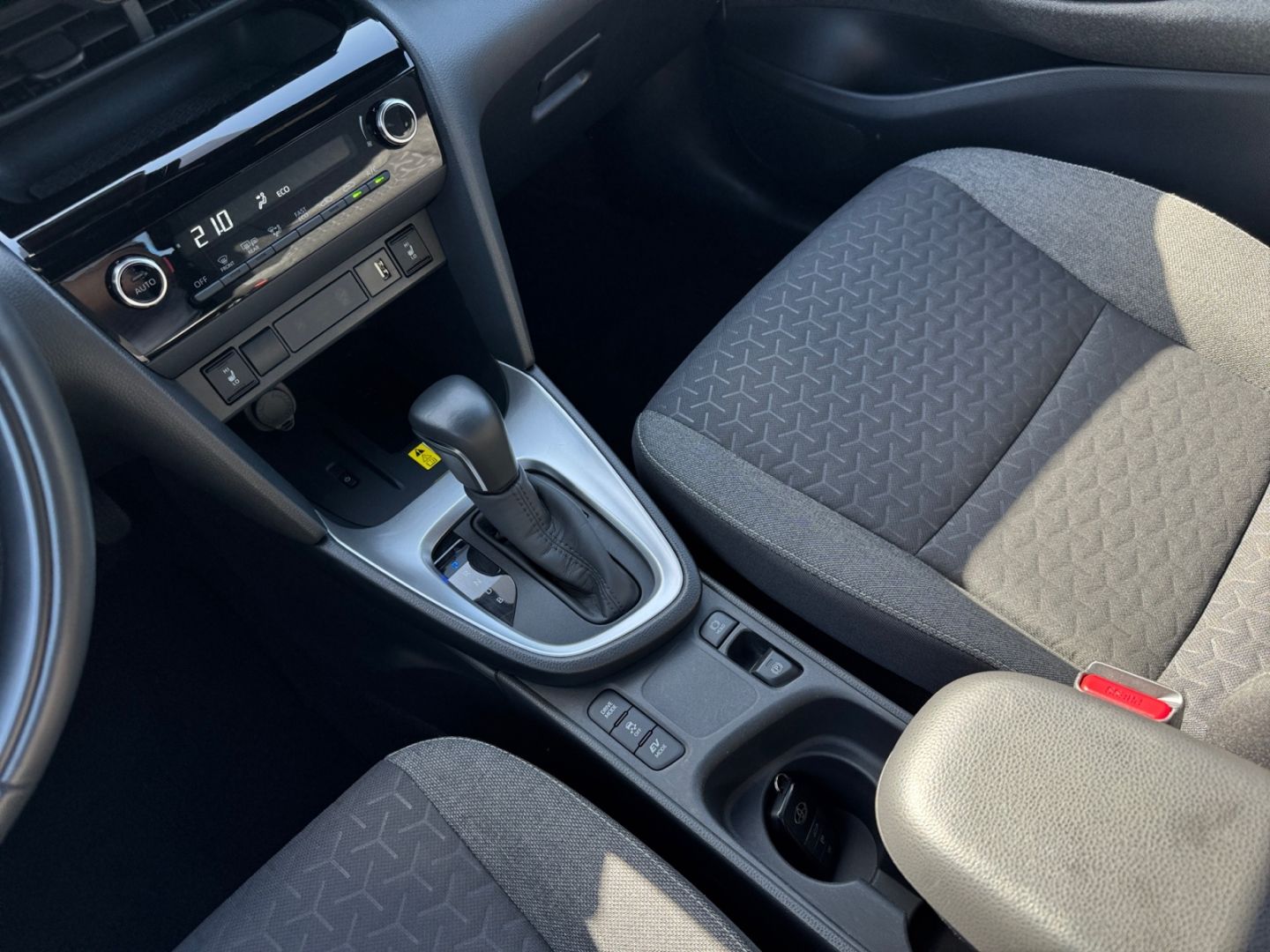 Toyota Yaris Cross Hybrid 1.5 Team D *Matrix*CAM*el Hec