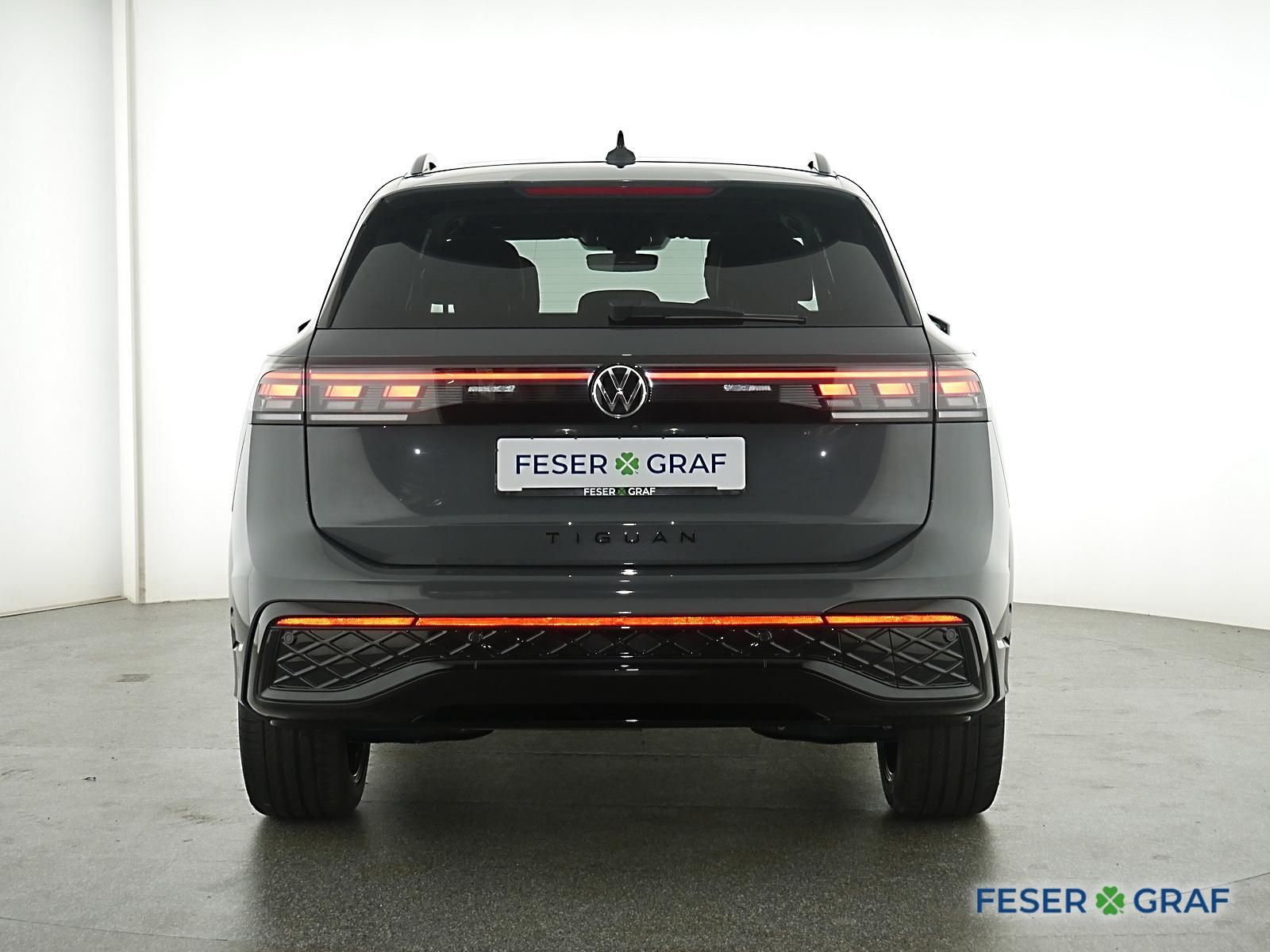 Volkswagen Tiguan 2.0TDI R-Line 4x4 DSG BlackStyle AHK Lede