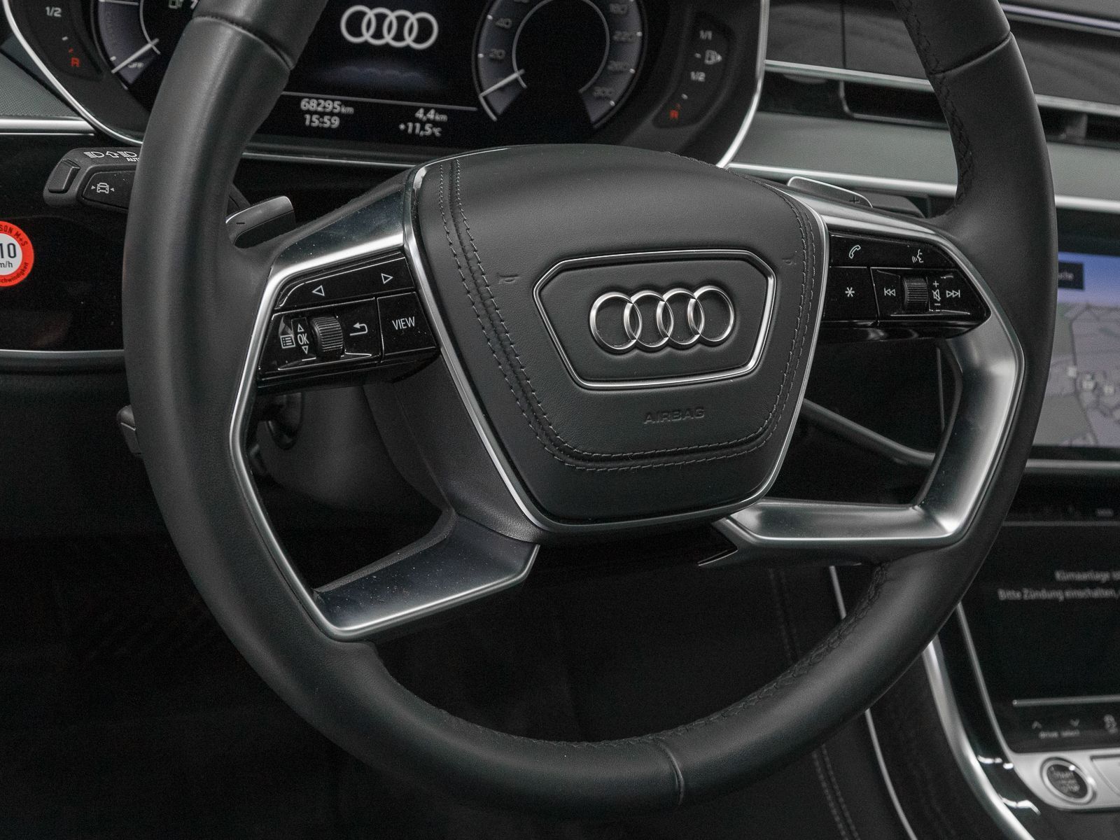 Audi A8 Lang 60 TFSIe Q NP145 - Samsaru's Car Outlet