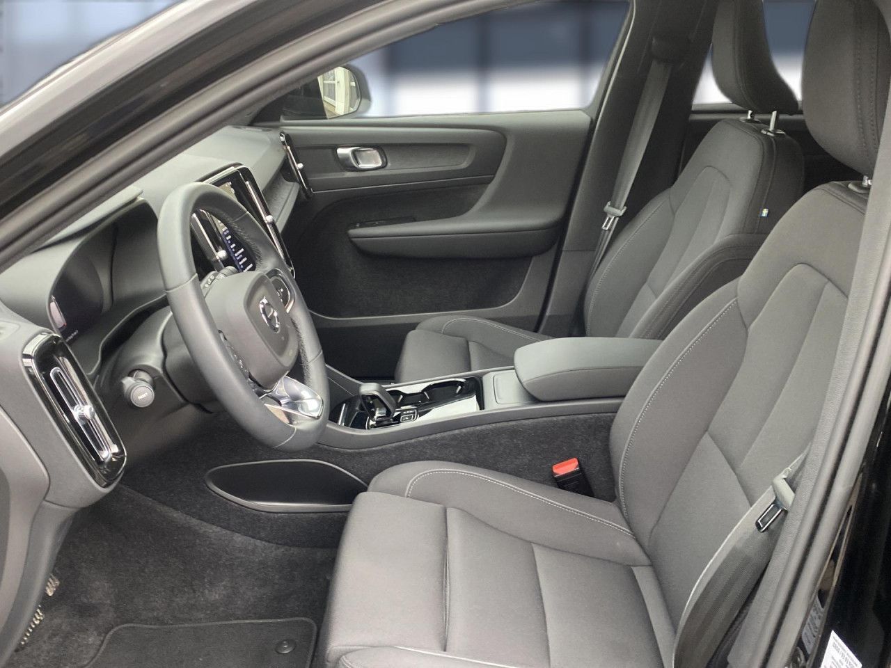 Volvo XC 40 Core Recharge Pure Electric 2WD Bluetooth