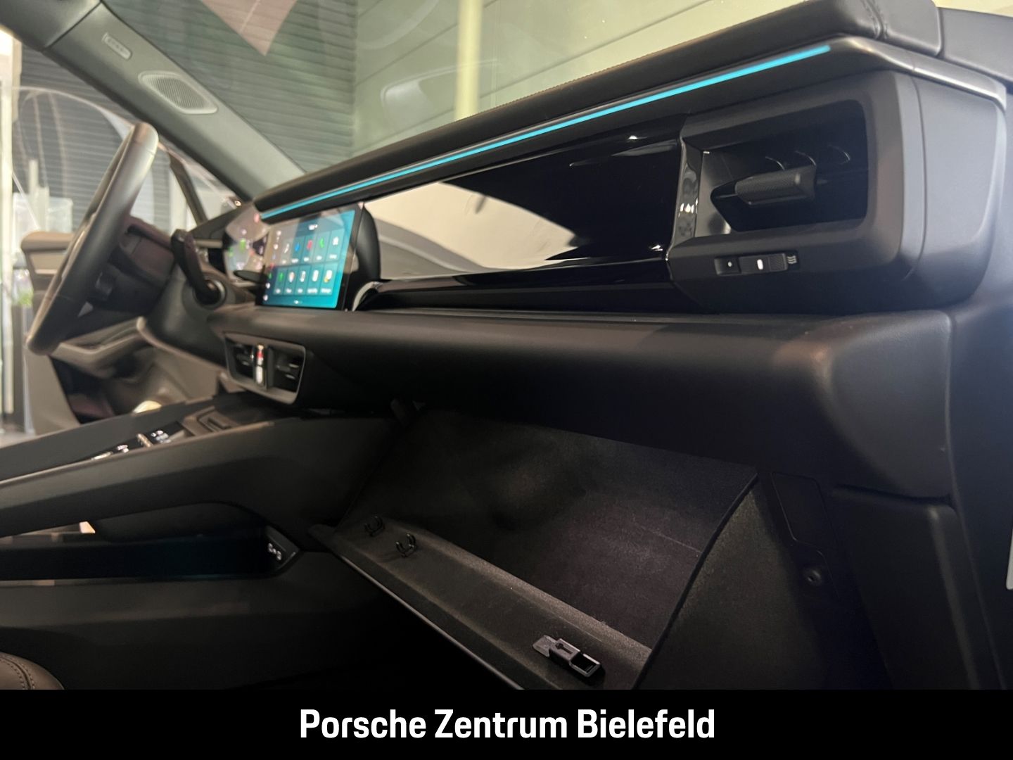 Porsche Macan 4S Burmester Rückfahrkamera Luftfederung