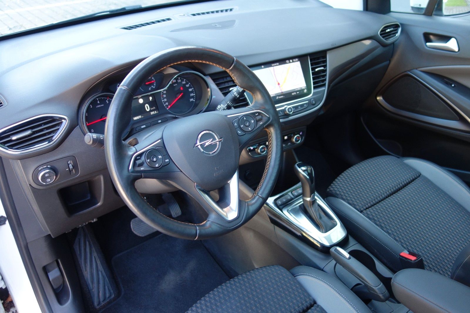Opel Crossland (X) 1.5D Innovation - Samsaru's Car Outlet