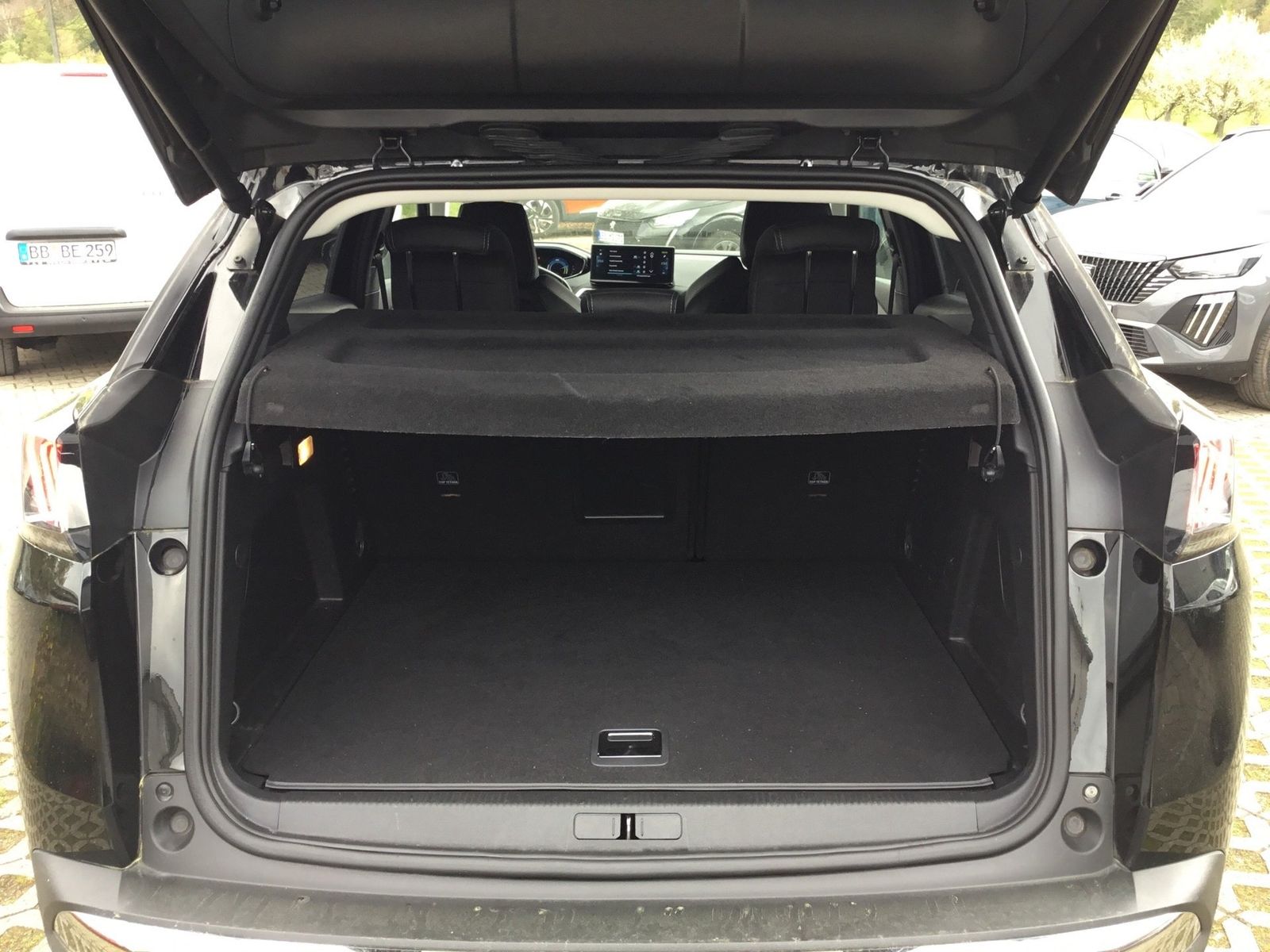 Peugeot 3008 Hybrid 225 (Plug-In) e-EAT8 Allure Pack Nav