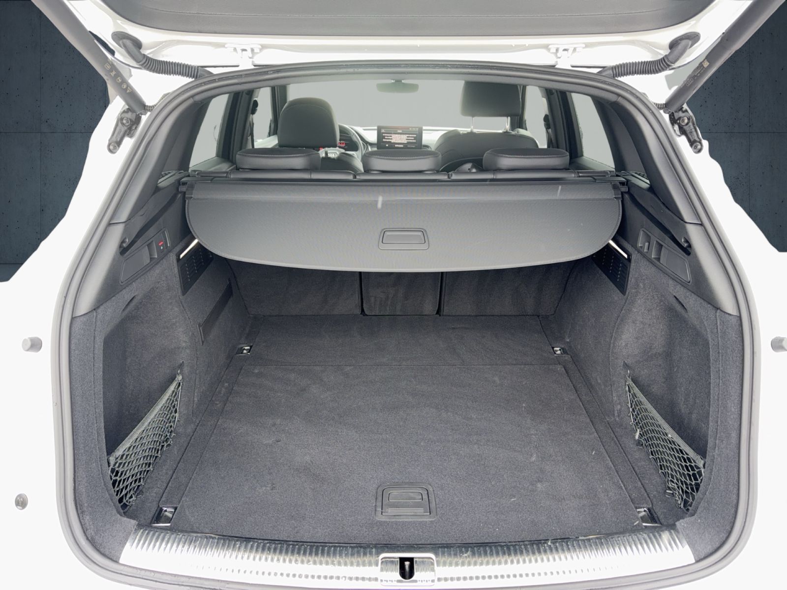 Audi Q5 S line 40 TFSI qu AHK/Matrix/Kam/ACC/PBox/20"