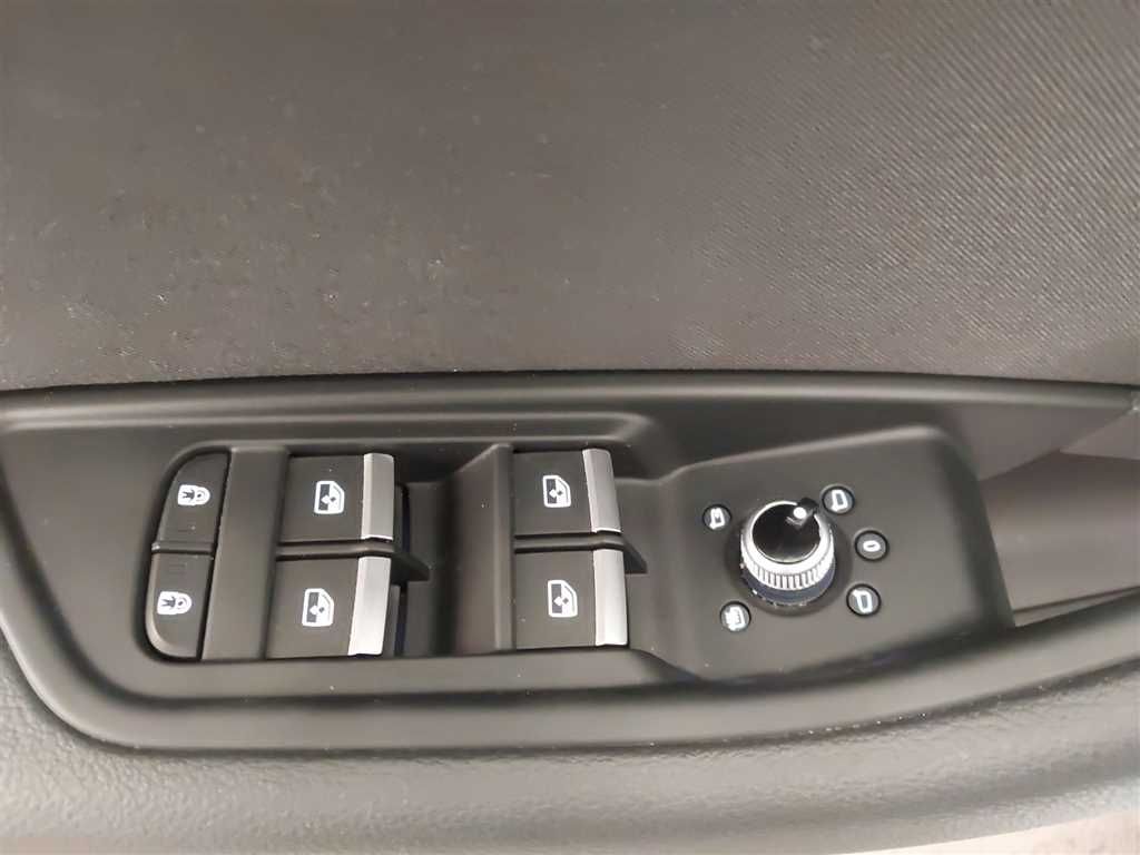 Audi A4 Avant 35 2.0 TDI S-tronic - Samsaru's Car Outlet