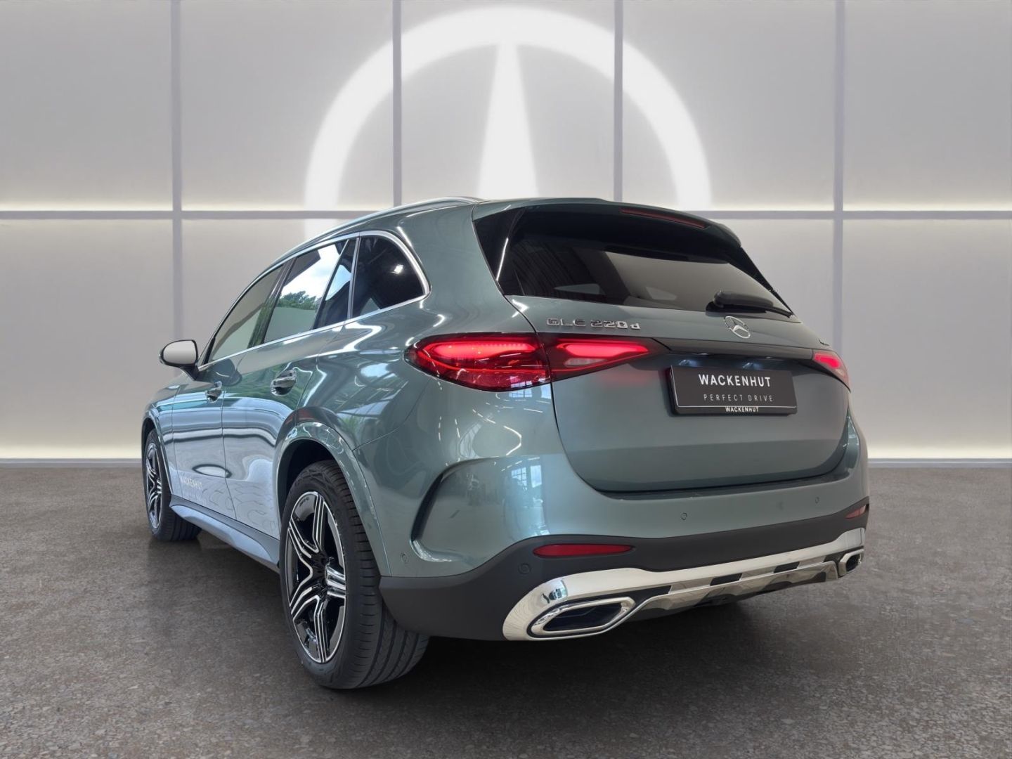 Mercedes-Benz GLC 220 d 4M EDITION AMG LINE AHK+PANO+DIST+360°