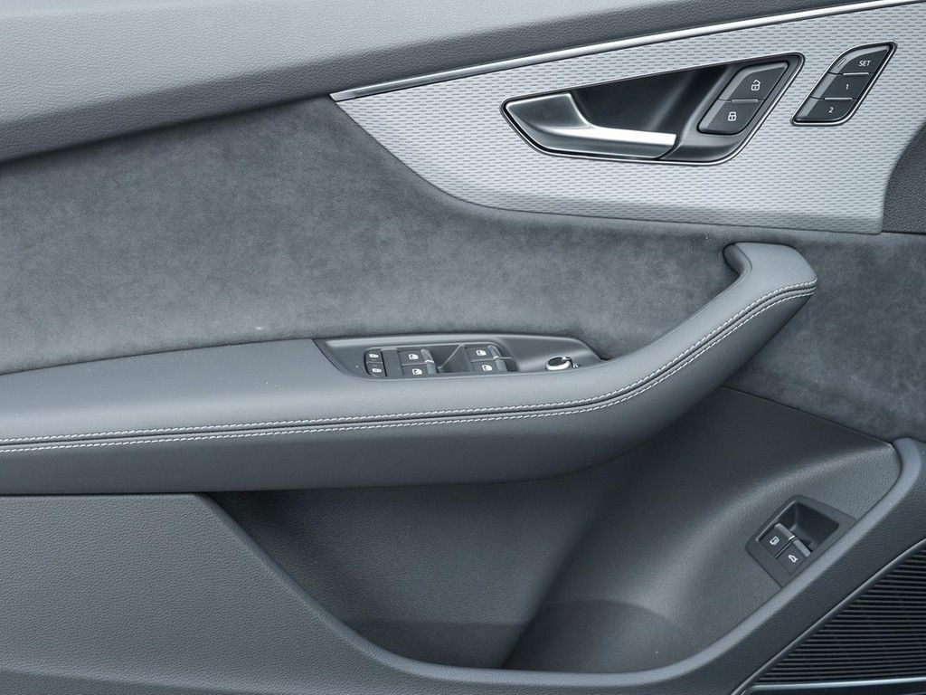 Audi Q7 60 TFSIe quattro S line
