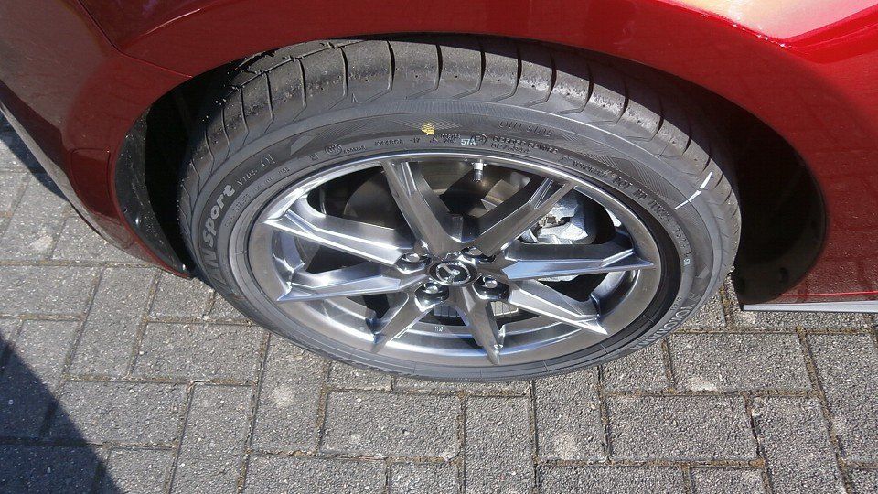 Mazda MX-5 1.5L SKYACTIV-G 132PS 6MT RWD EXKLUSIVE-LIN