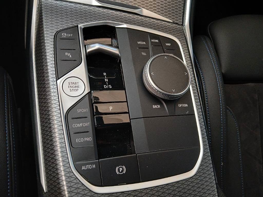 BMW 320d touring xDrive M-Sport - Samsaru's Car Outlet